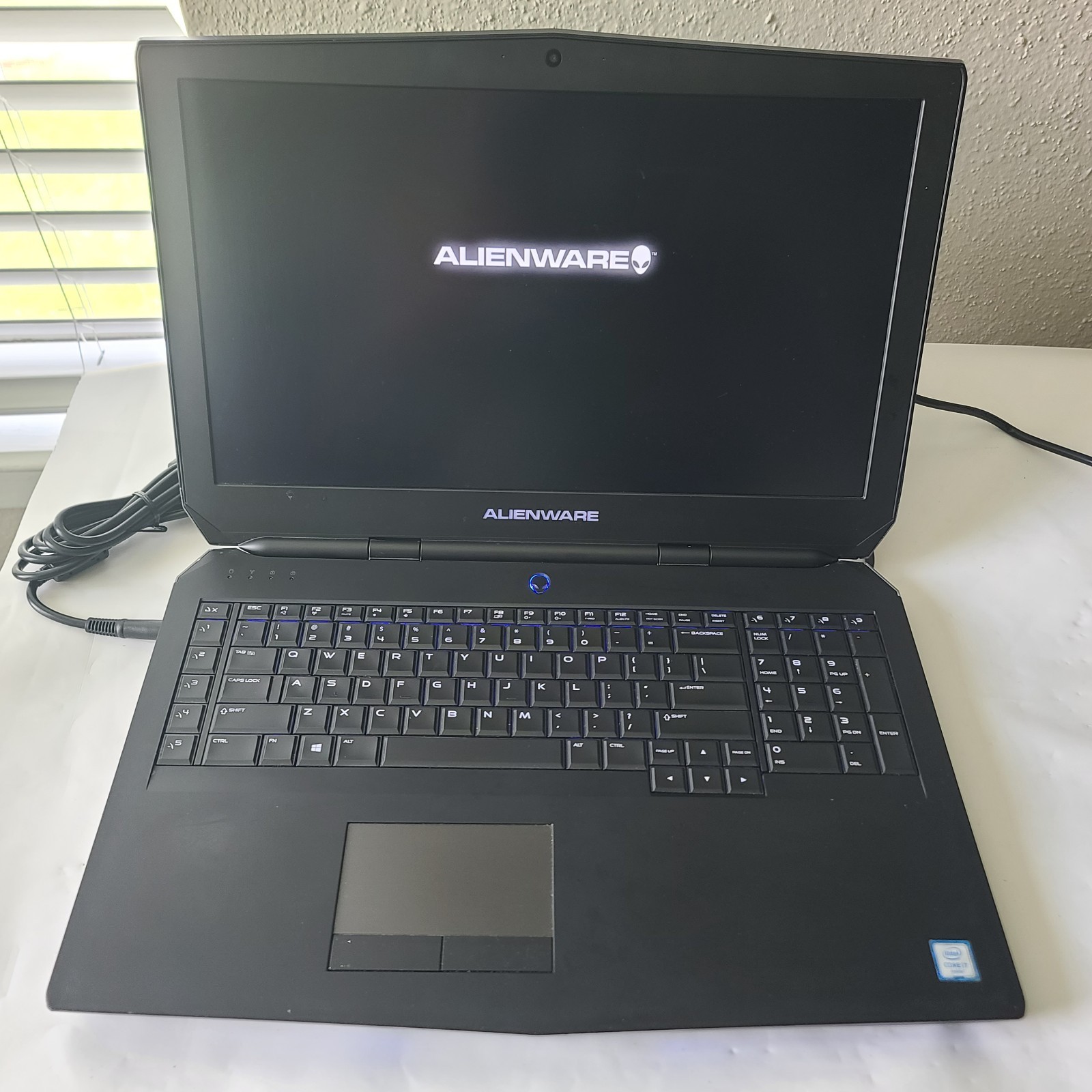 Alienware 17 R3 i7-6700HQ, GTX 970M 256GB SSD 1TB HDD Read Description