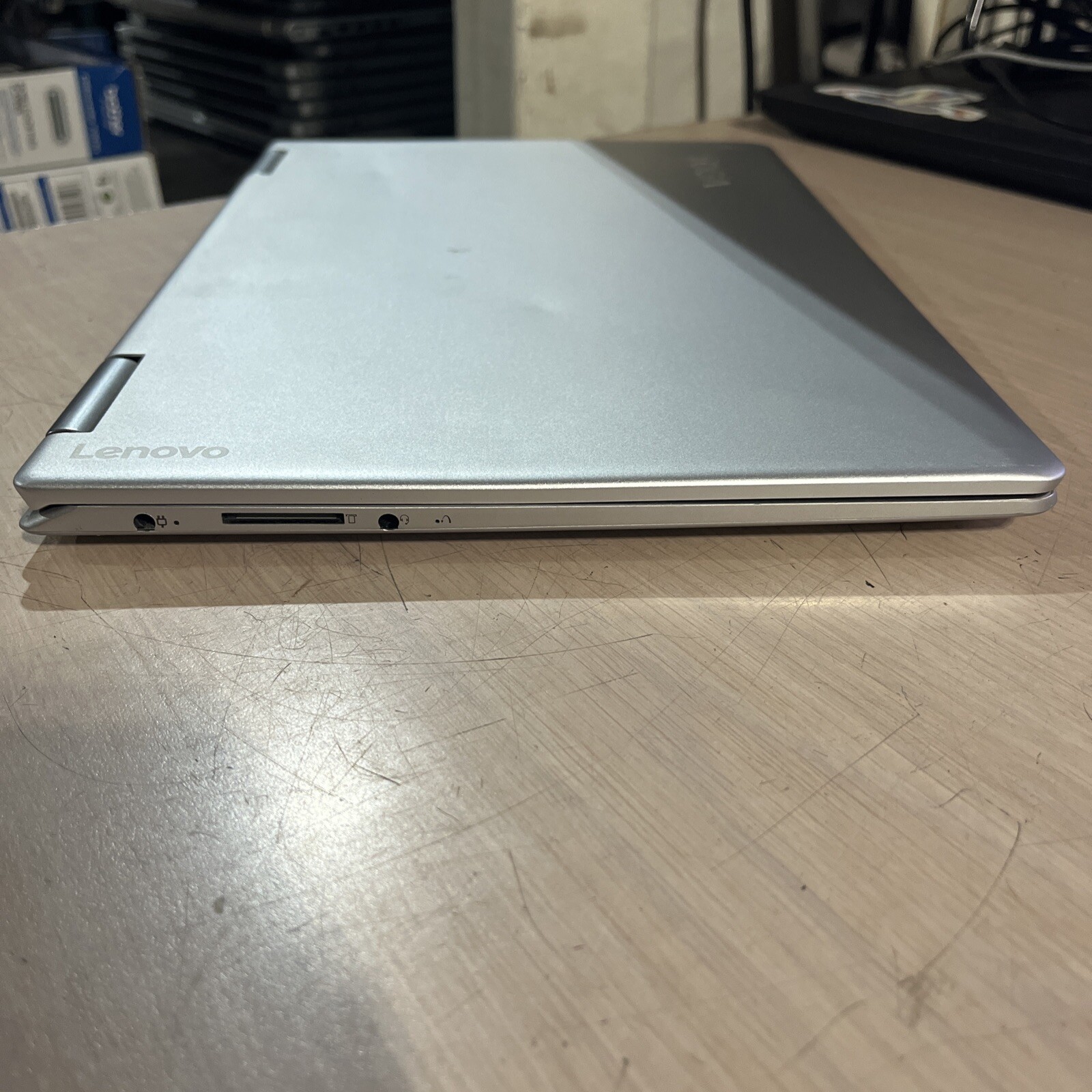 LENOVO YOGA 710-14IKB INTEL CORE I5 7TH GEN 8GB RAM NO HD