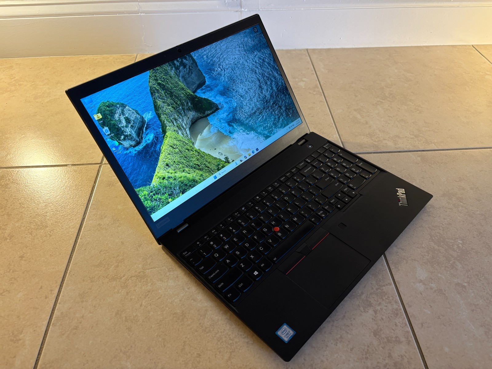 Lenovo ThinkPad T590 i7-8565U 16GB RAM 512GB SSD Windows 11 Pro 15.6″ Laptop