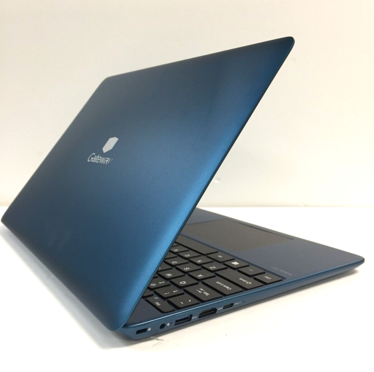 Gateway 15.6 FHD Ultra Slim Notebook GWTN156-9BL I5-1135G7 16GB 512GB SSD, Blue