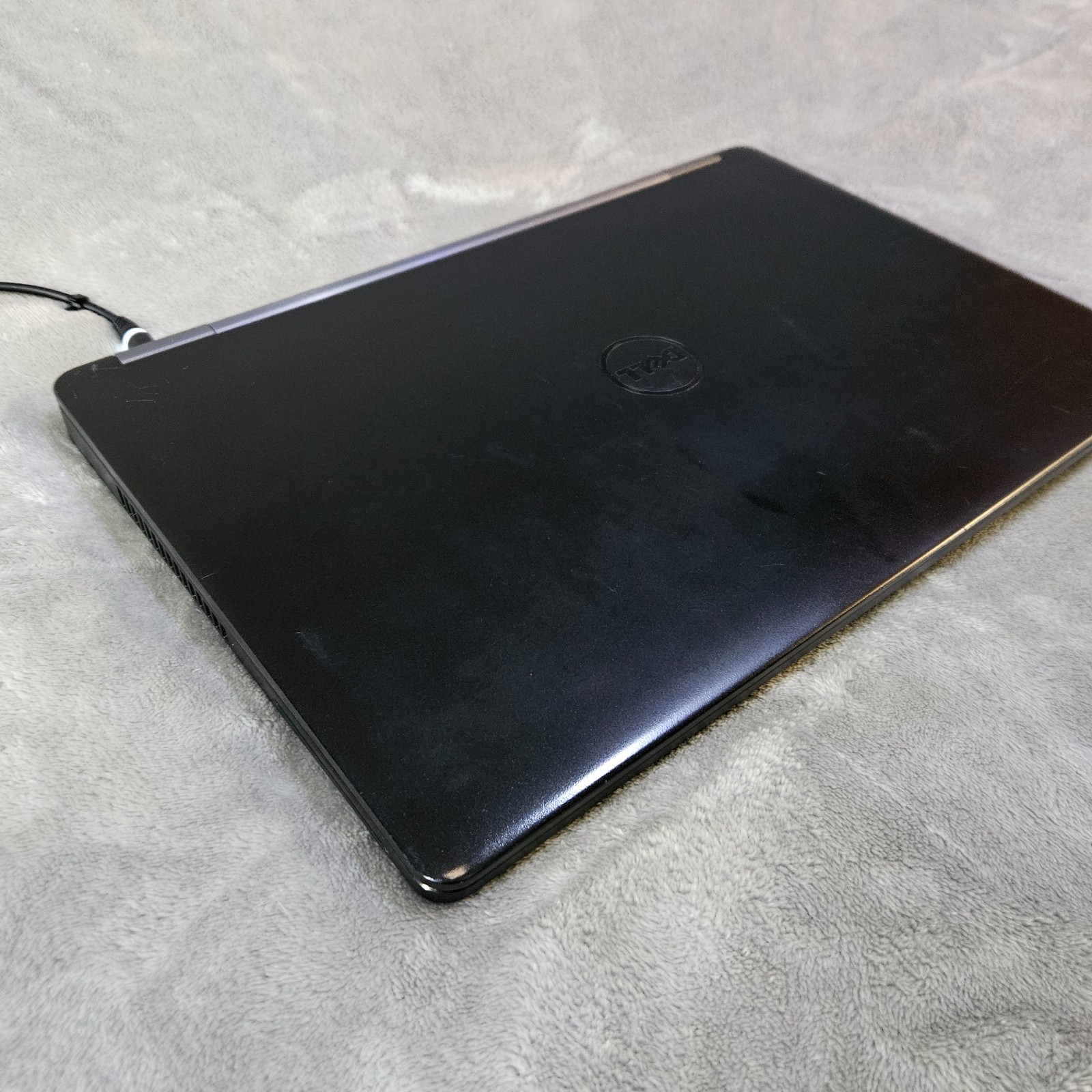 Dell Latitude E5570 15.5″ I5-6440HQ 16GB RAM NO SSD/OS W 65 W Charger