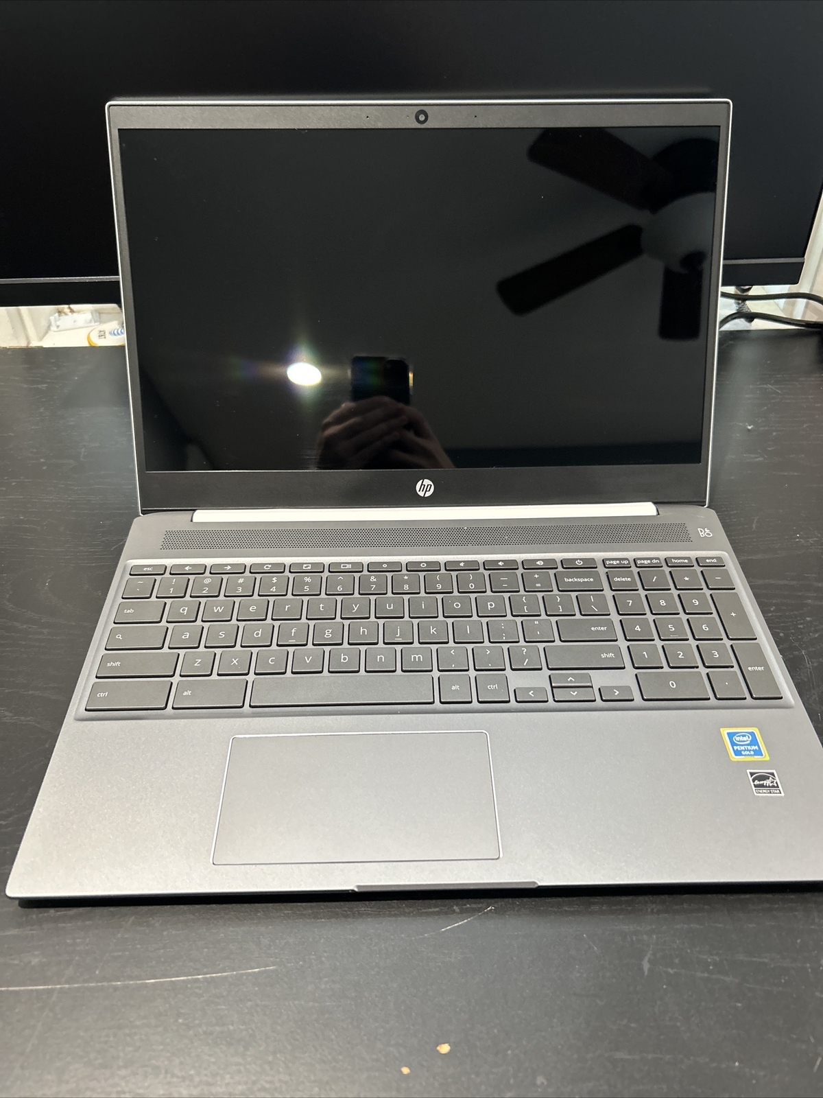 HP Chromebook 15.6” White (Missing Charger) (Slightly Used)