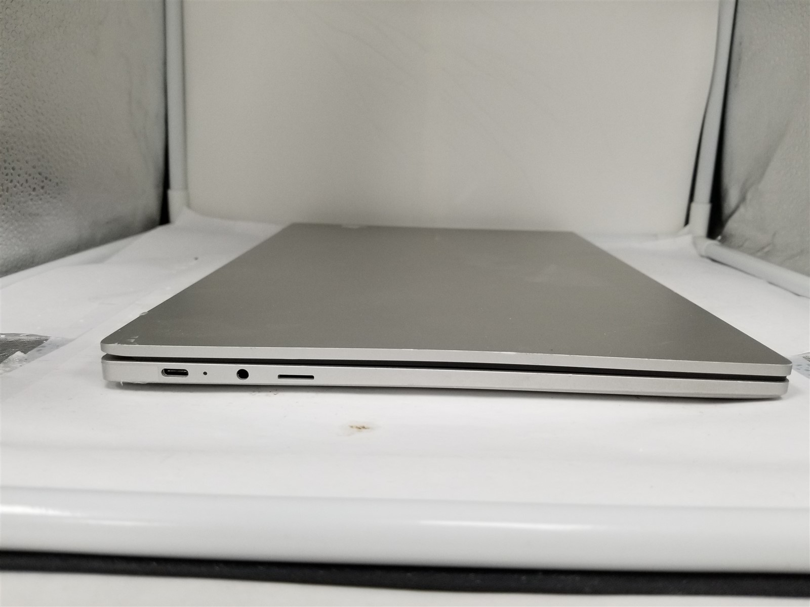 Samsung Galaxy Book Go Snapdragon Gen 2 14″ 8GB/128GB Silver VF6336
