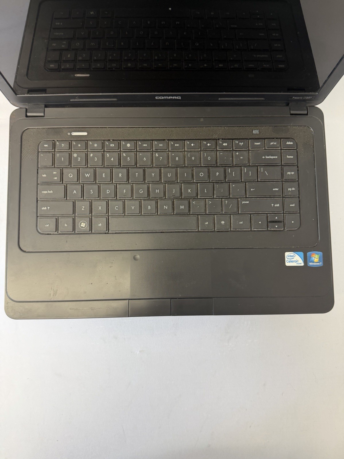 Compaq Presario CQ57 Laptop – Good Screen – Intel Celeron B800 – Read Des
