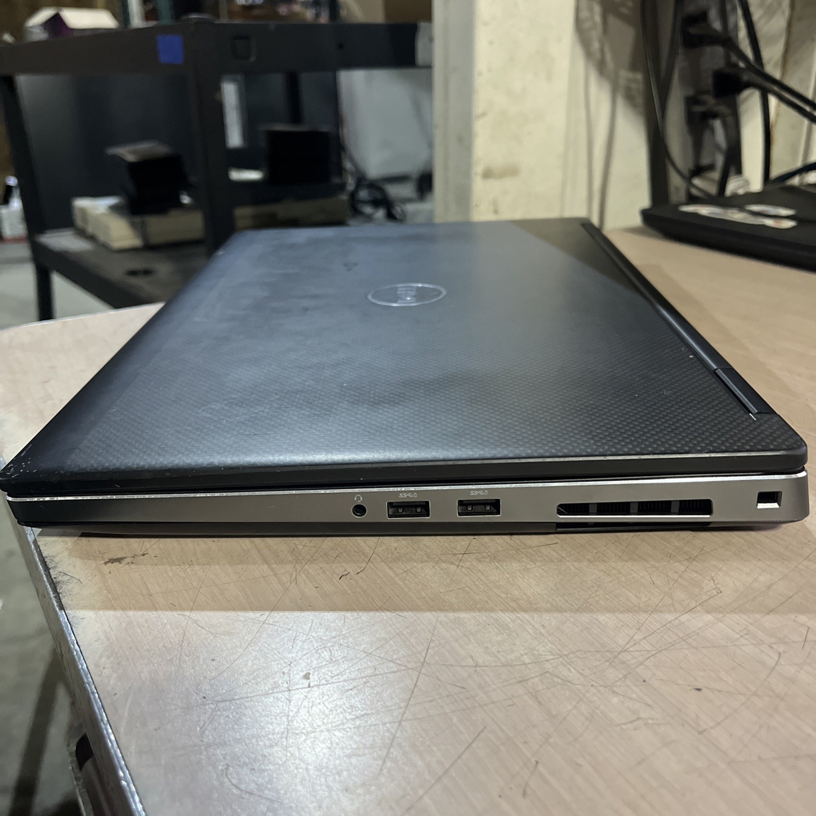 DELL PRECISION 7530 INTEL XEON E-2186M 2.90GHZ 16GB RAM NO HD