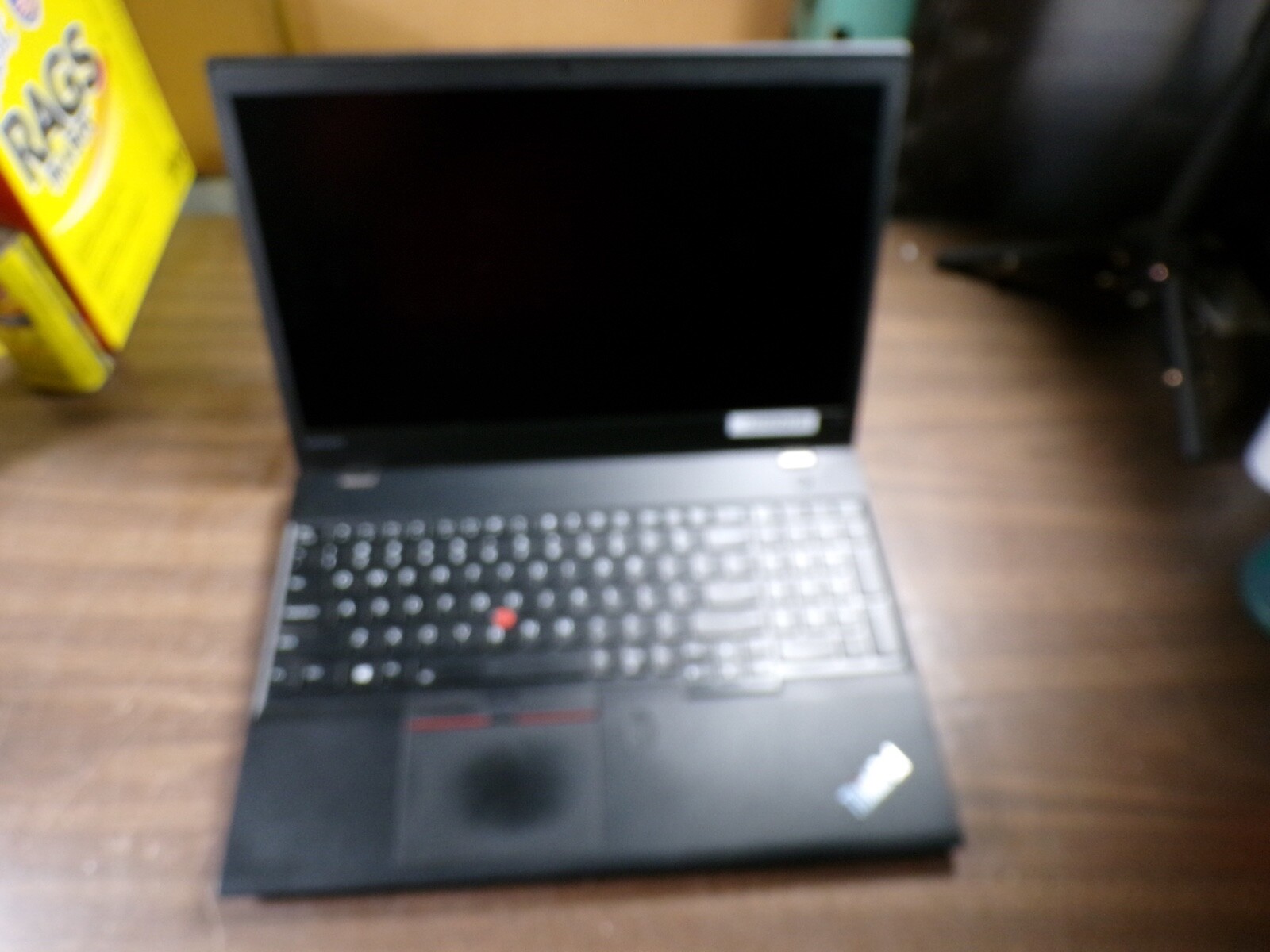 THINKPAD LENOVO T570 INTEL CORE i5-6300U 2.40GHZ 4GB RAM **NO HD/ NO CADDIE