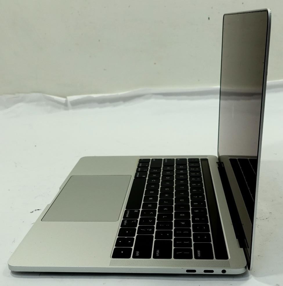 Apple MacBook Pro 2018 A1989 13.3″ Retina i5-8259U 2.3GHz 8GB 256GB Laptop