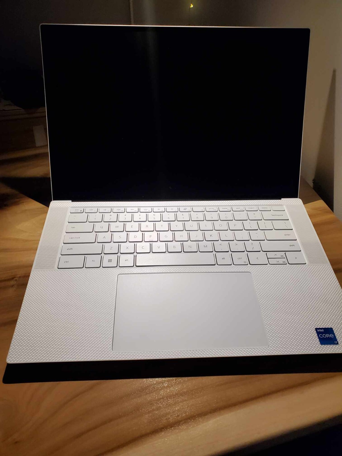 2021 Dell XPS 15 9510 i7-11800h 3.5K OLED touch screen, RTX 3050 Ti, WHITE