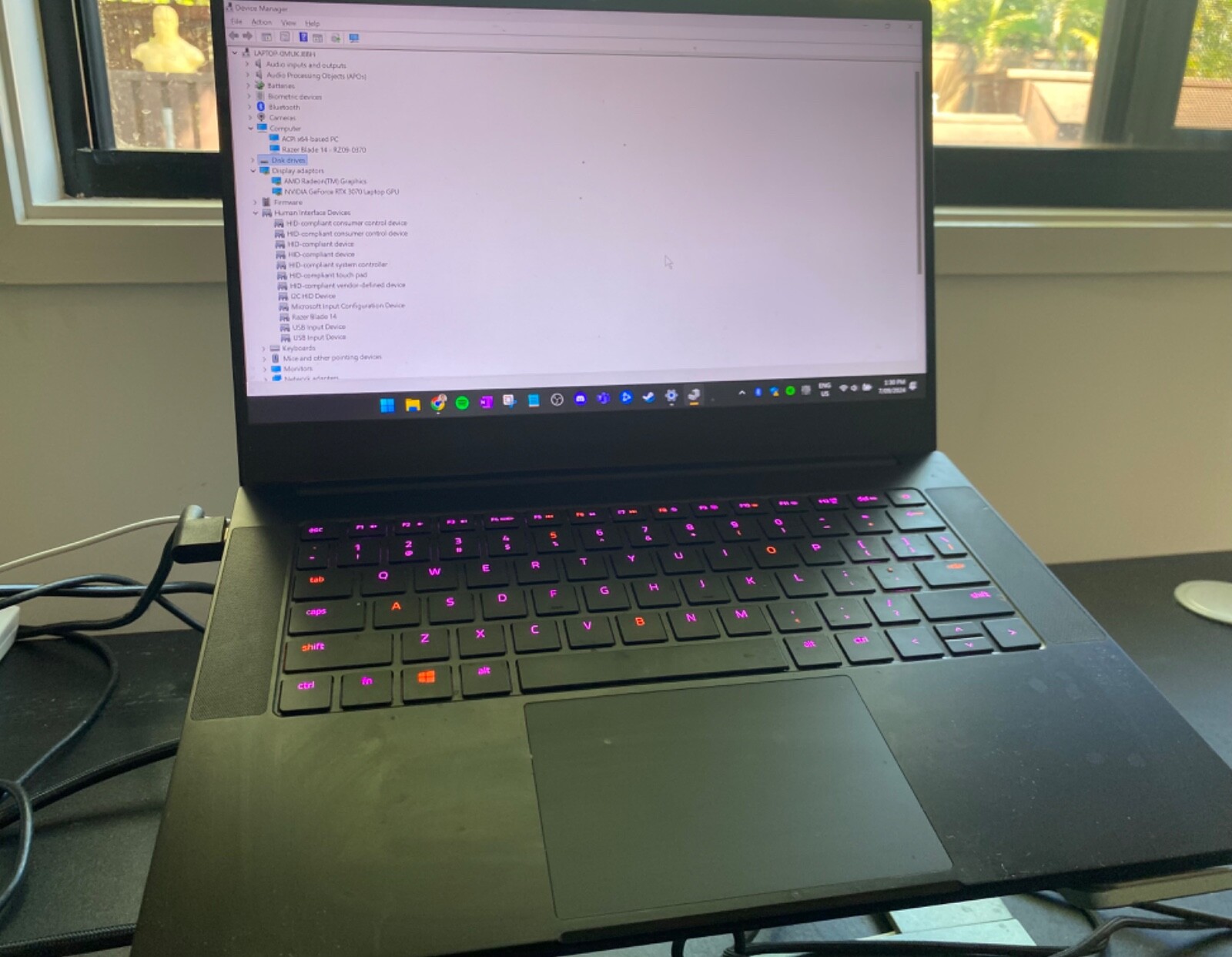 Razer Blade 14″ (1TB SSD, AMD Ryzen 9 6000 Series, 4.90 GHz, 16GB, GeForce…