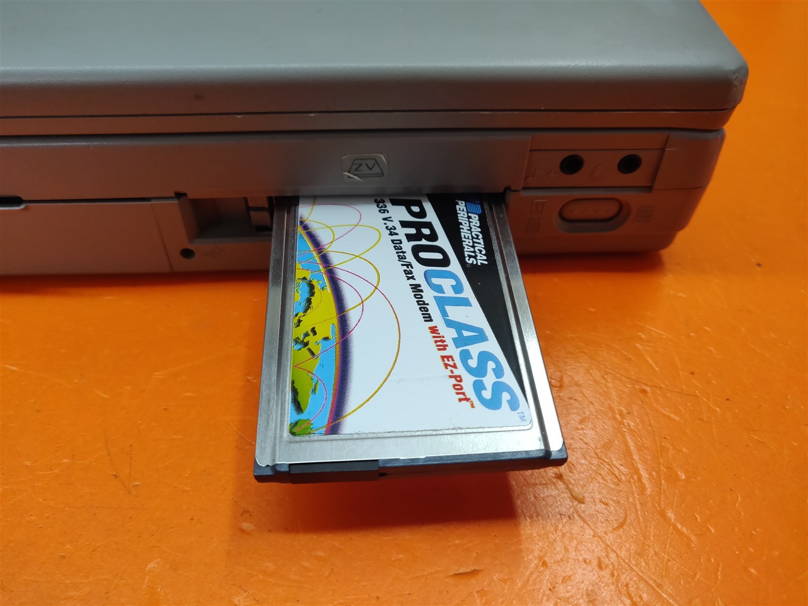 ⭐️⭐️⭐️⭐️⭐️ **DEFECTIVE** Toshiba Satellite Pro 430CDT Vintage Laptop