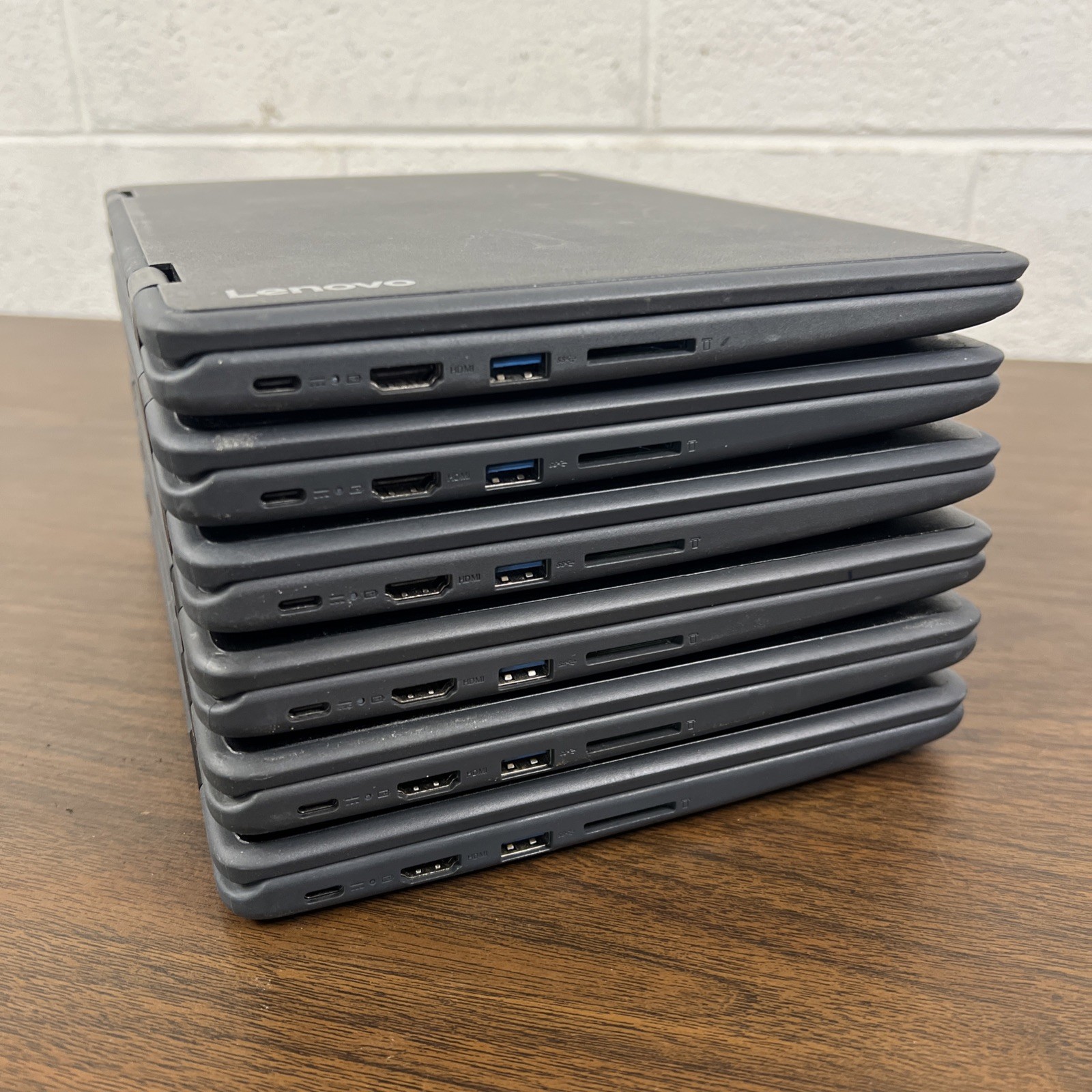 Lot of 6 Lenovo Chromebook 300e/N23 2 in 1 Touch (MT8173/MT8173C 4GB RAM – 32GB)