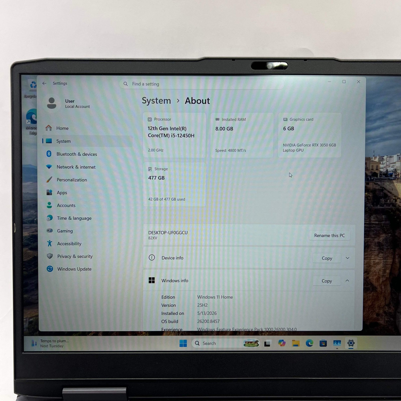 Lenovo LOQ 15IRH8 15.6″ i5-12450H 2.0GHz 8GB RAM 500GB SSD GeForce RTX 3050