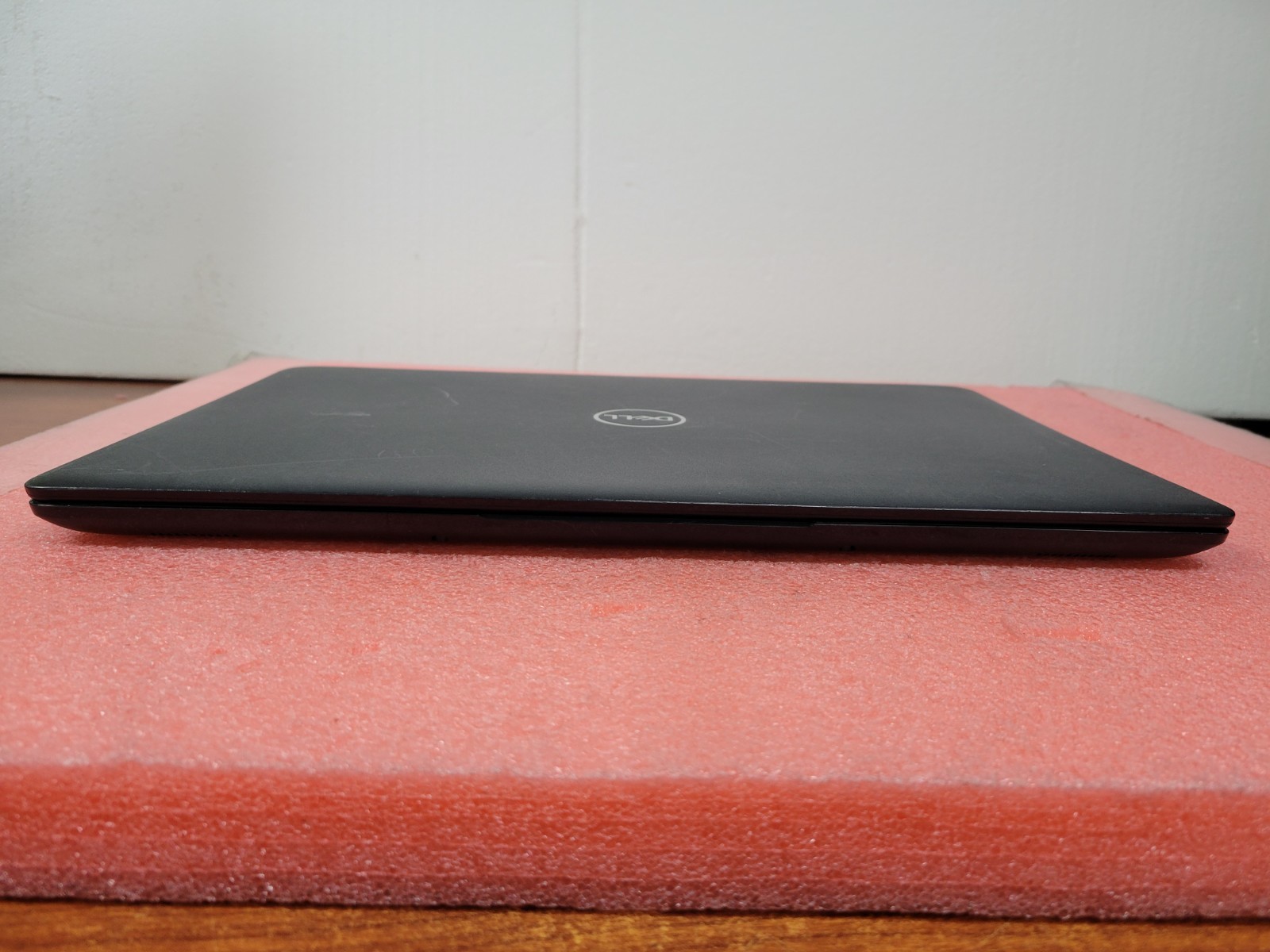 Dell Latitude 3500 14″ i5-8265U 8GB RAM Win 10 Pro *AS IS/No HDD/Read* | LP431