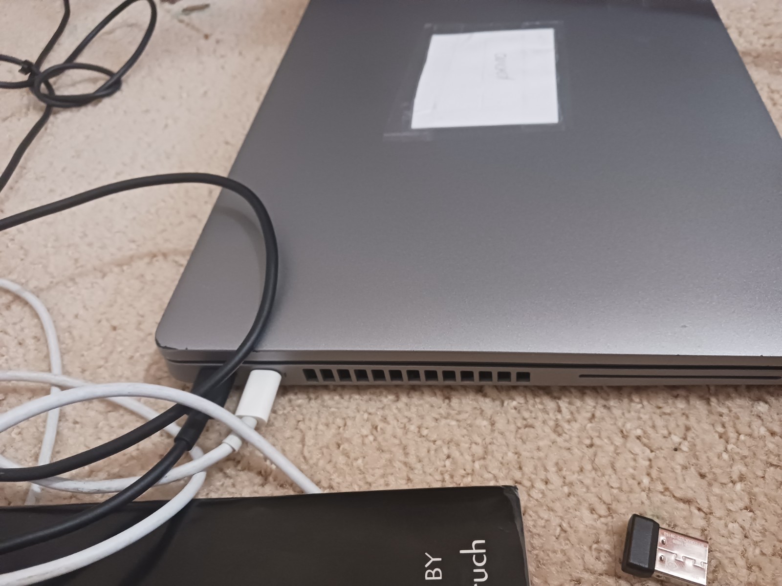 Dell Latitude 5420 14 in (256 GB SSD, Intel Core i7-11850H 11th Gen.,Color Grey