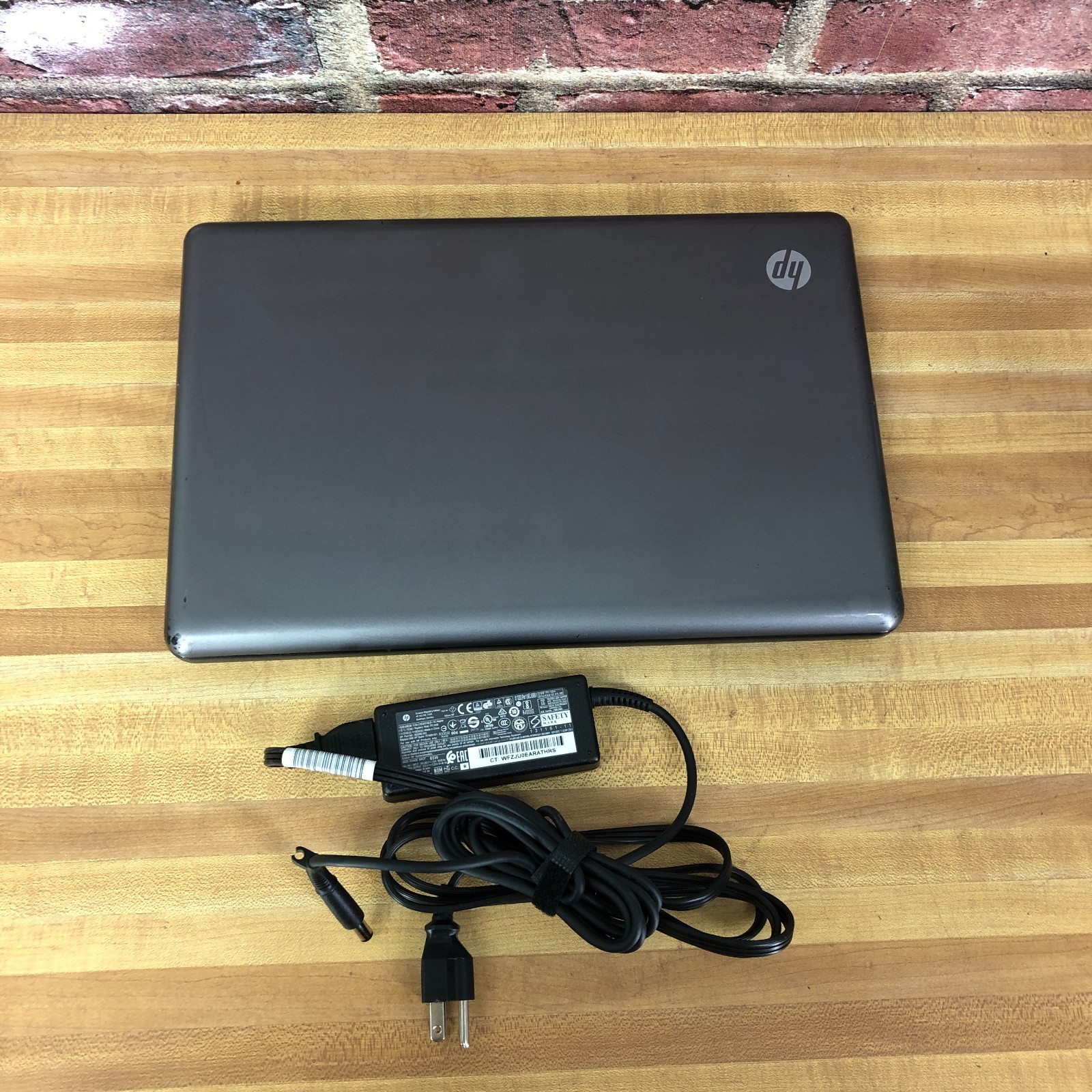 HP 2000-369wm Retro Gaming Laptop Computer AMD 1.65GHz 4GB RAM (Windows7 Pro)