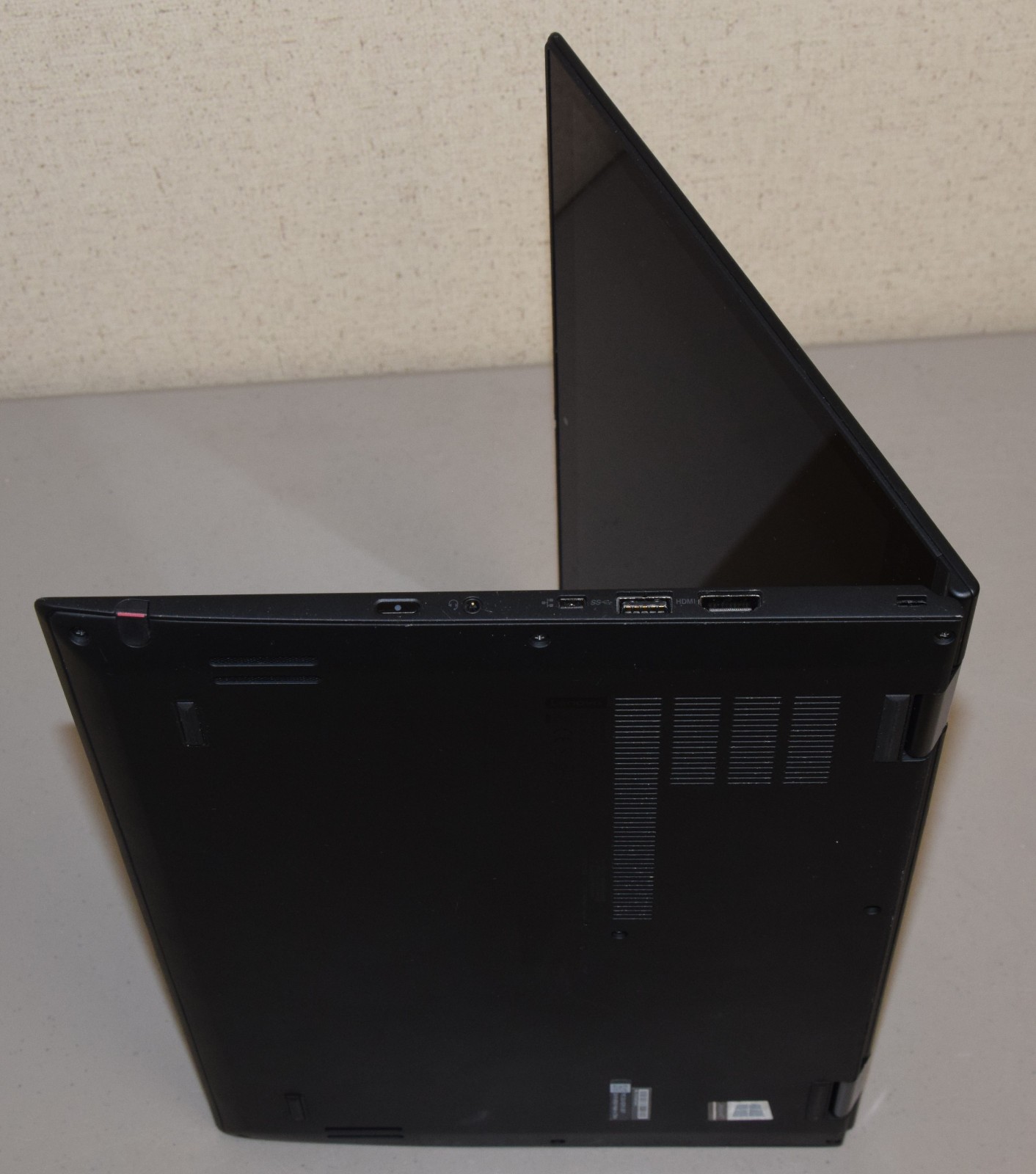 Lenovo X1 Yoga 3rd Gen 14″ 1080P Touchscreen i5-8350U 1.7GHz 8GB 128GB SSD