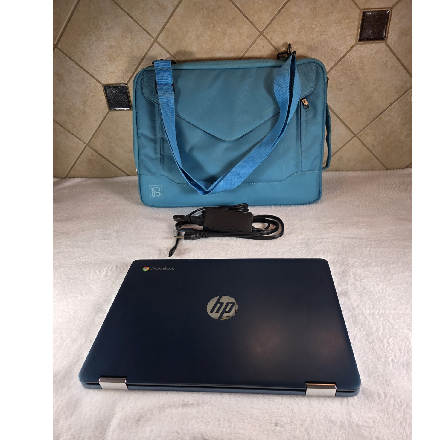 HP Chromebook x360 14a-ca0190wm 14″ Blue 4 GB DDR4 64GB eMMC Celeron Processor