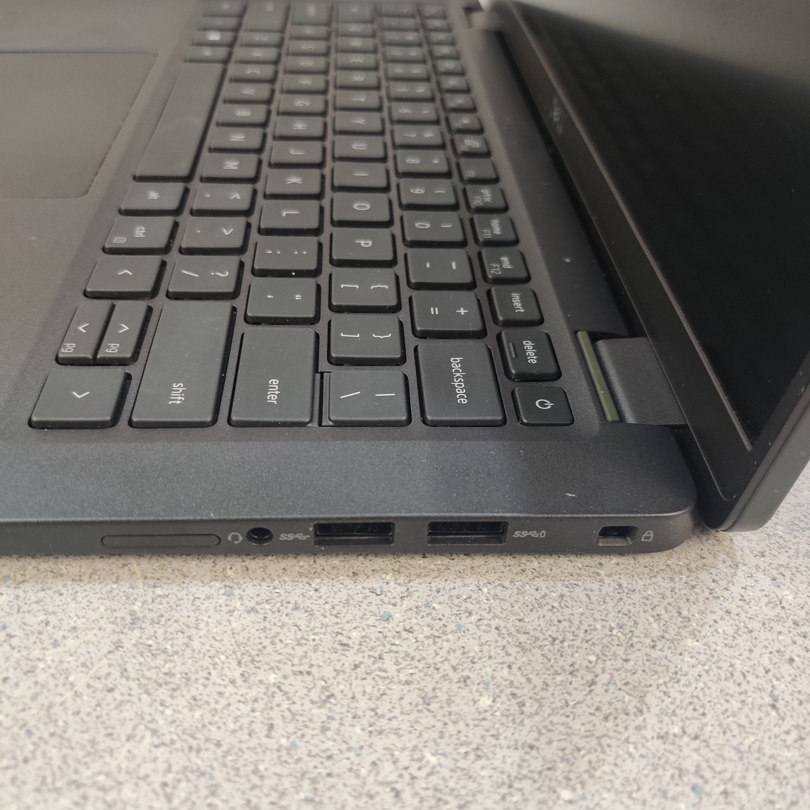 Dell Latitude 7410 14″ Non-touch Laptop i5-10310U 16GB 256GB M.2 W11 Pro NO AC