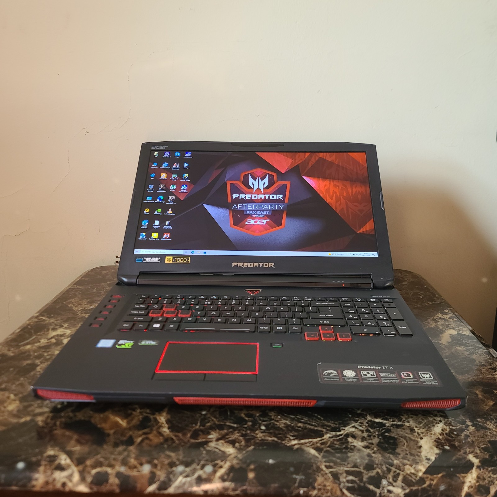 ACER PREDATOR 17 X GAMING LAPTOP CORE i7-7700HQ 16GB RAM GTX 1080 512GB NVMe.