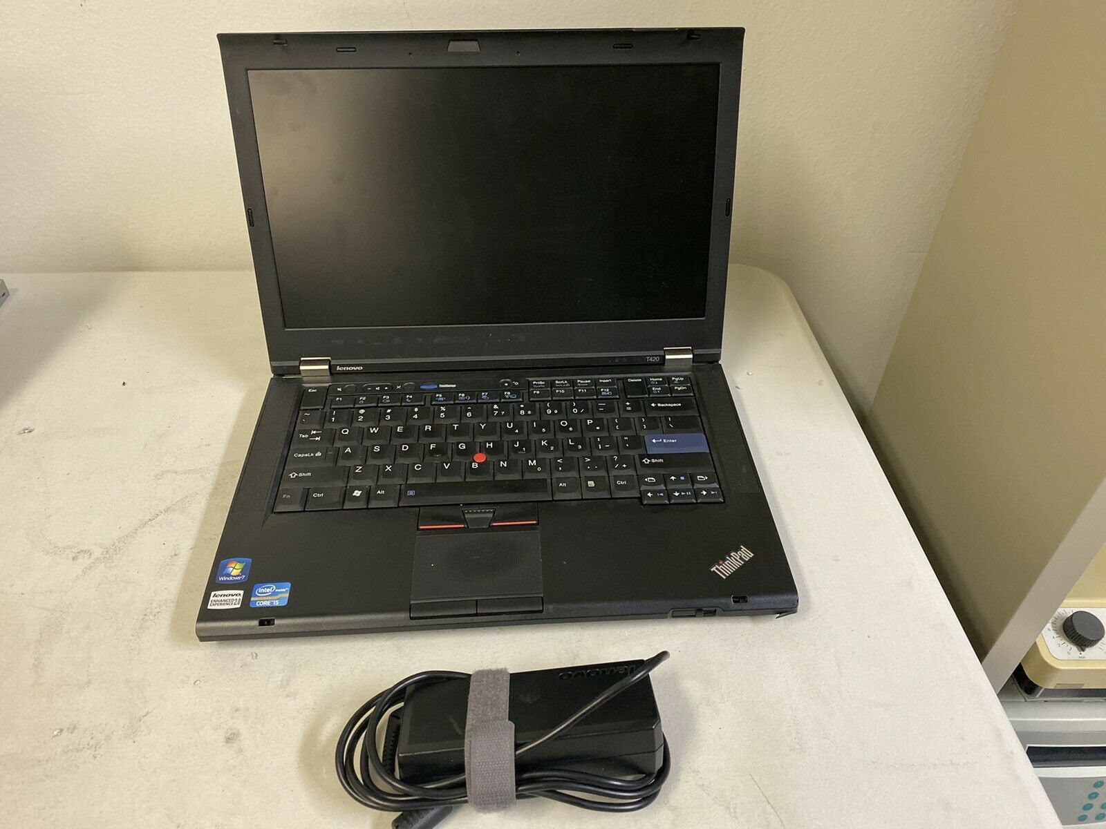 ThinkPad T420 i7-2640 8GB 160GB SSD Webcam DVD+RW 1600×900 Win 10 Office 2019