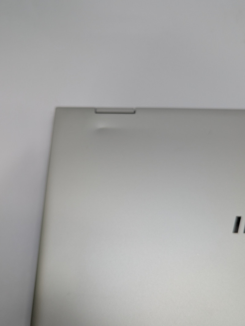 HP ENVY x360 2-in-1 15m-ed1023dx 15.6″ FHD Touch i7-1165G7 12GB RAM 512GB SSD
