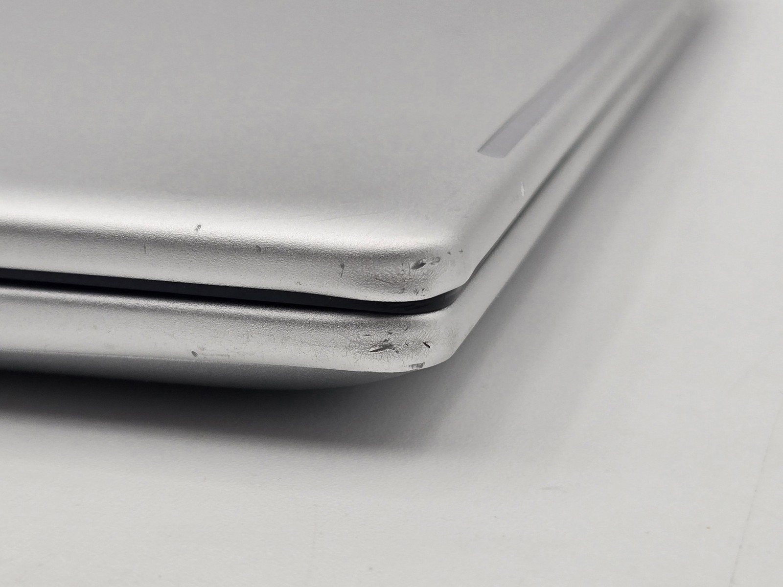 HP Envy x360 Laptop 14-es1013dx 2-in-1 14″ FHD Touch 5 120U 512GB 8GB W11