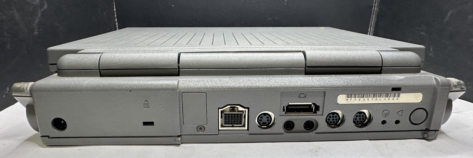 APPLE MACINTOSH POWERBOOK 160 VINTAGE LAPTOP STRICTLY For Parts or Repair
