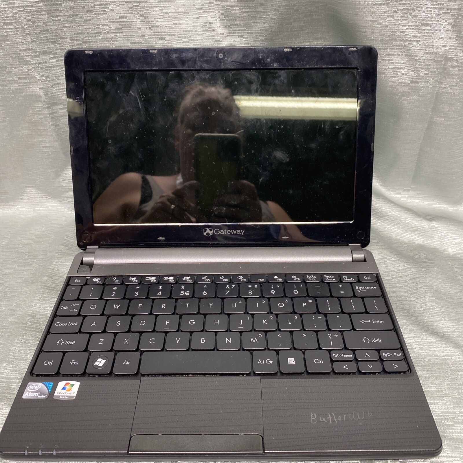 Gateway LT2104u Netbook NAV50 Intel Windows 7￼*((Needs Battery Or For Parts)) *