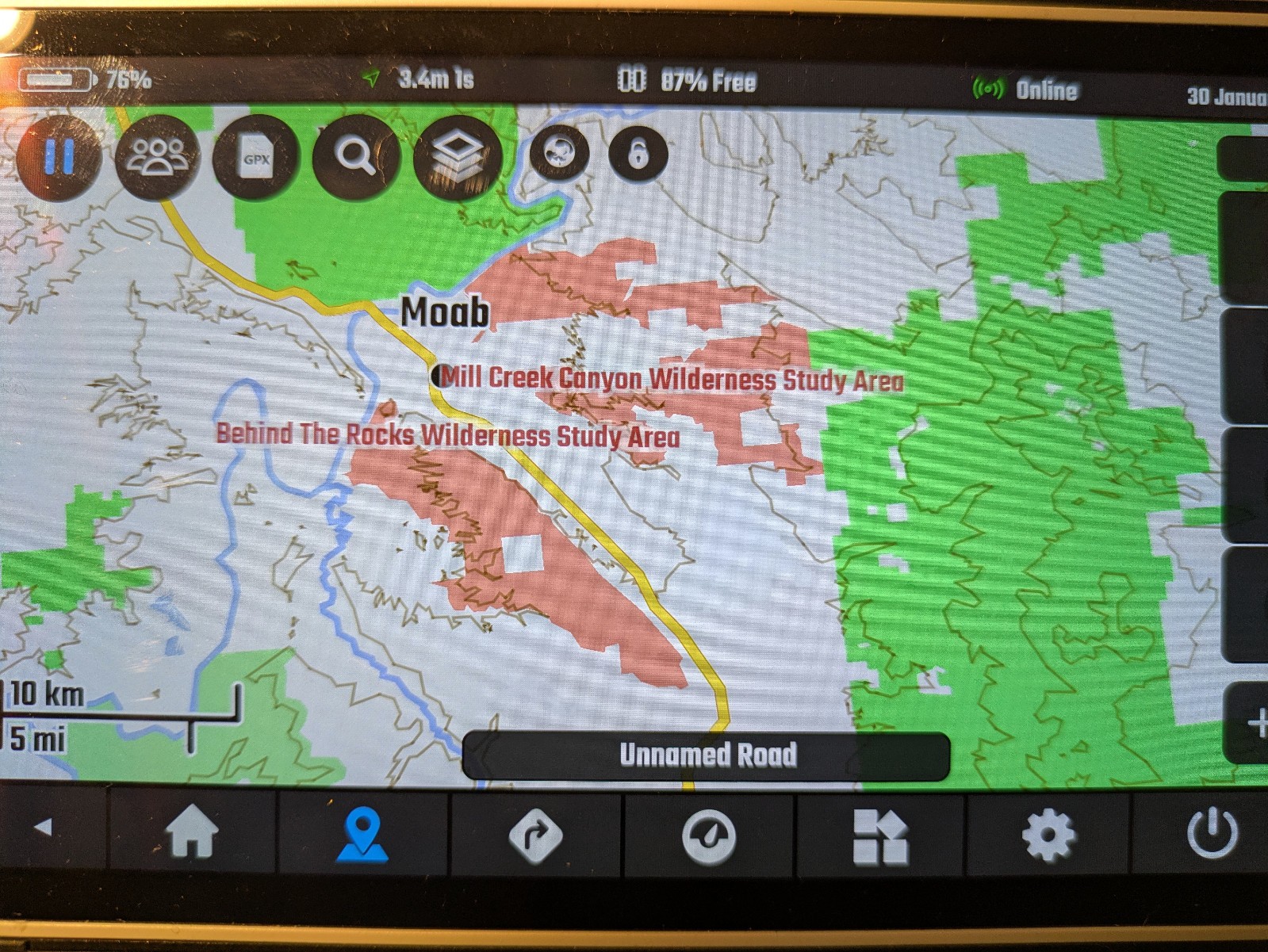 Ex-Military Rugged Android Tablet w/ Industrial GPS, Sensors & 8,000 mAh battery
