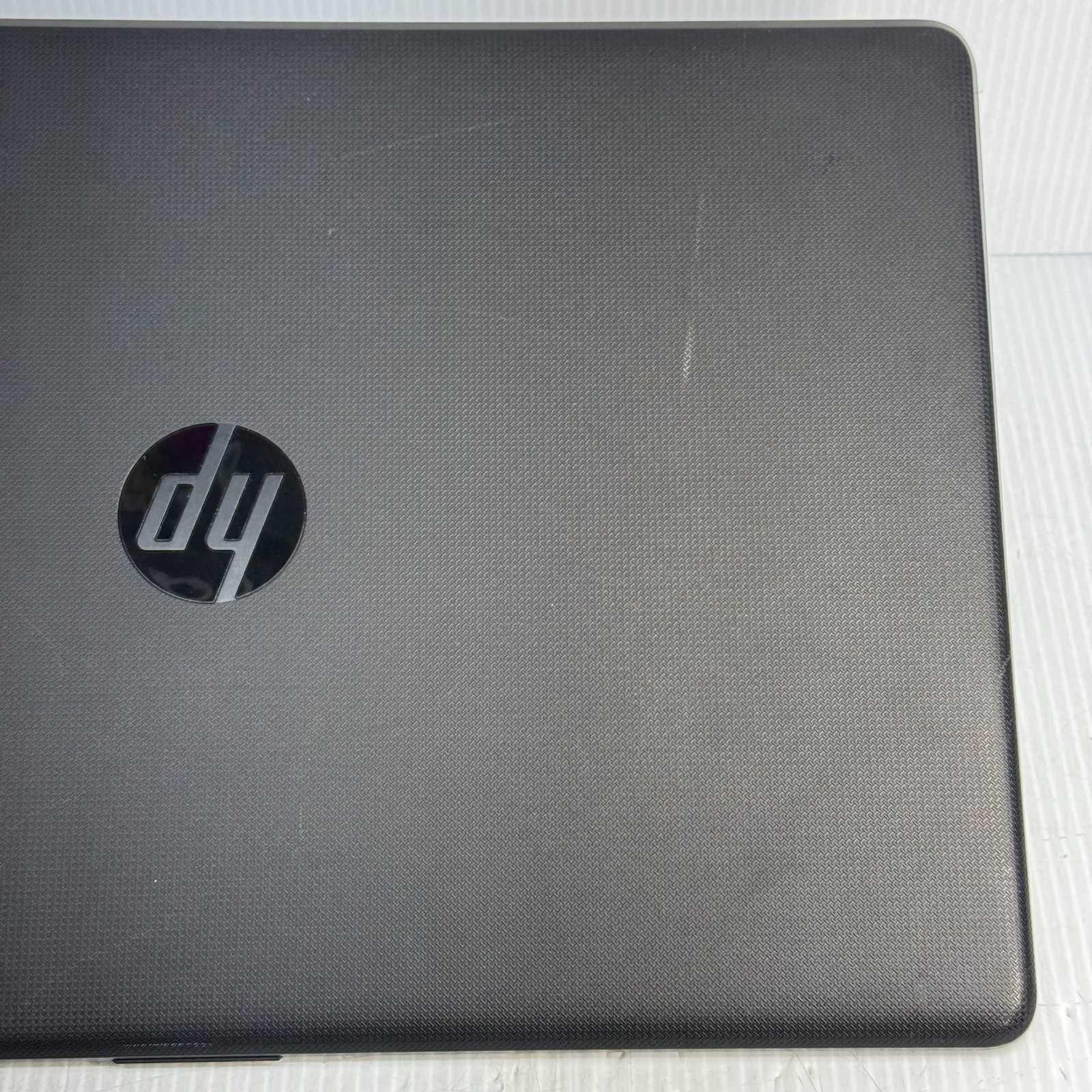 HP 17-bs049dx i5-7200U 17.3″ Windows 11 Laptop 128GB SSD **WEAR SEE PICS