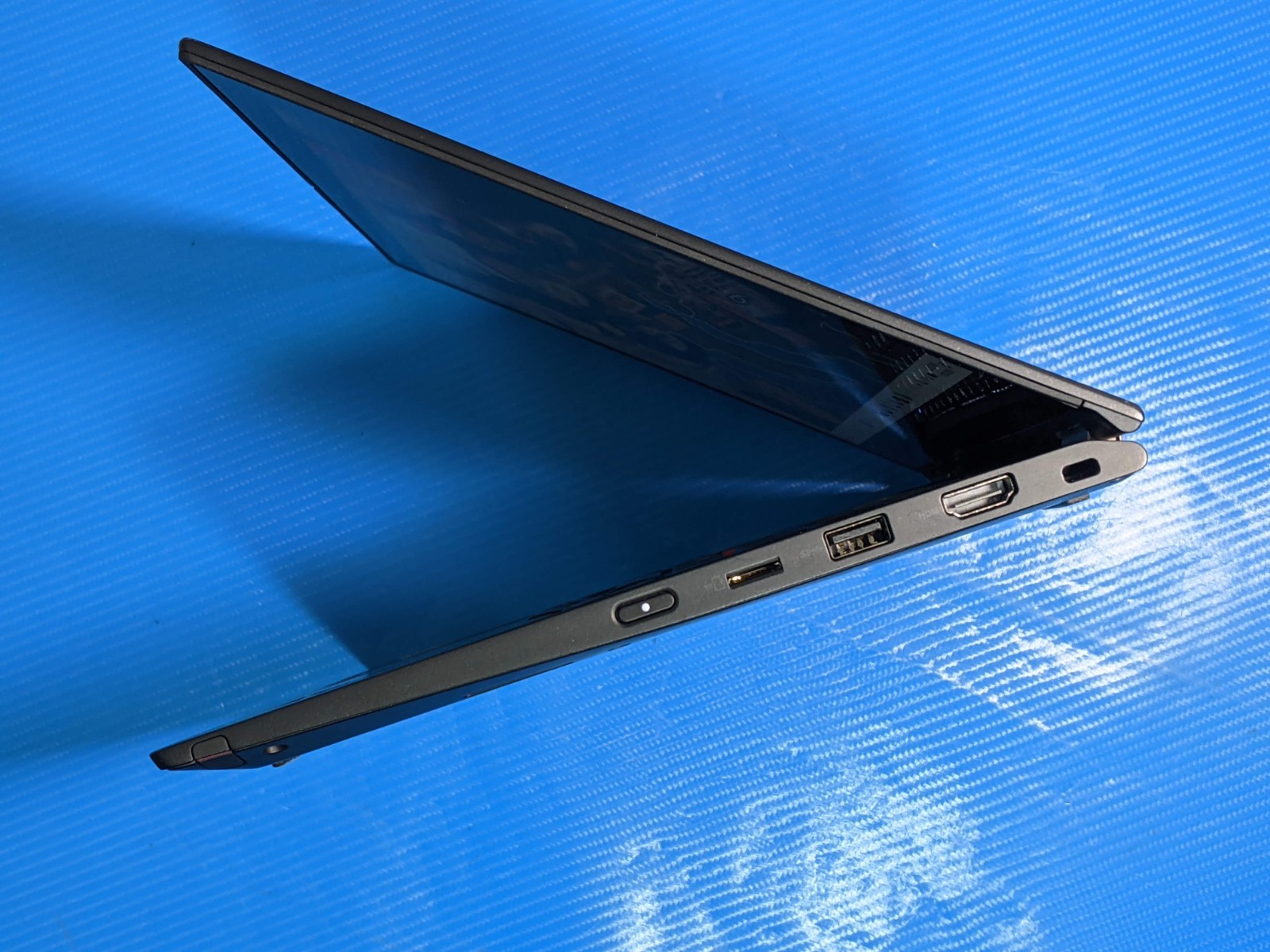 Lenovo ThinkPad X13 Yoga 13.3″FHD TOUCH i5-10th 1.6GHz 8GB 256GB 99t +PA +PEN