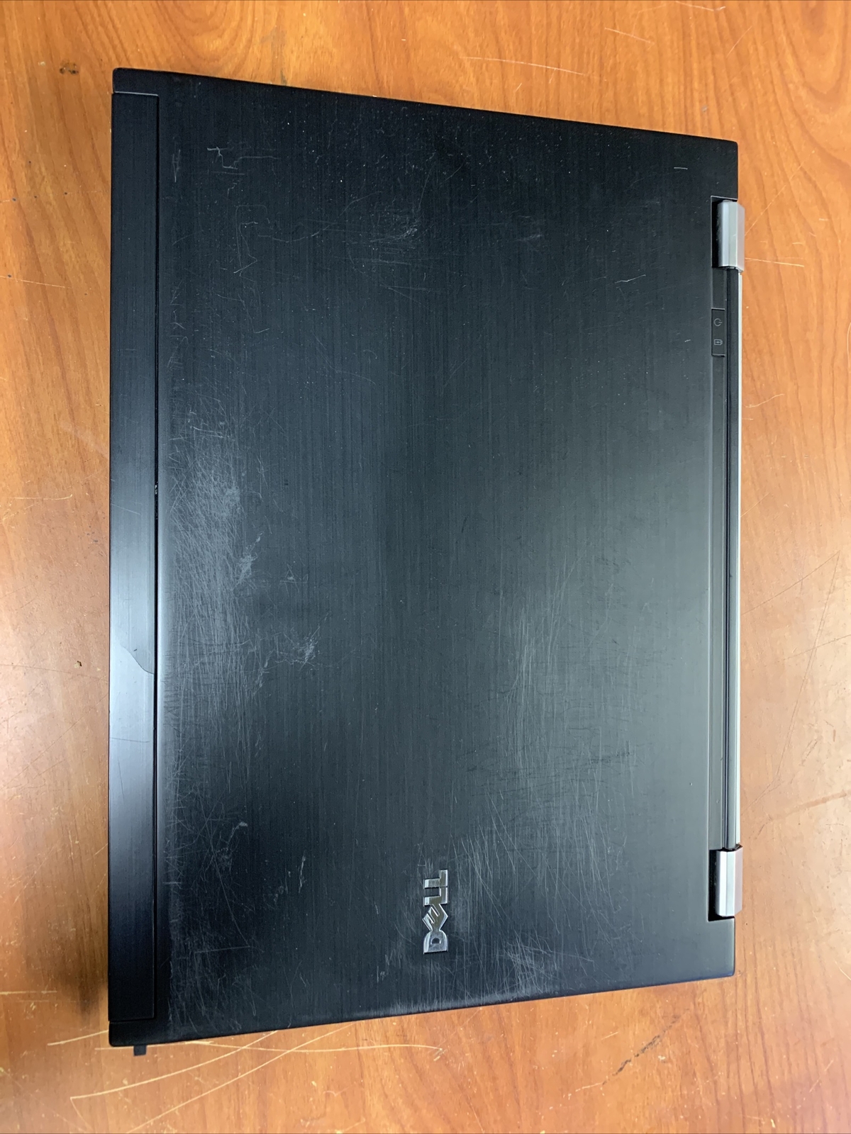 Dell Latitude E6400; core 2 duo P8700 @ 2.53 GHz; 4GB RAM/2500GB HDD/DVD-RW see
