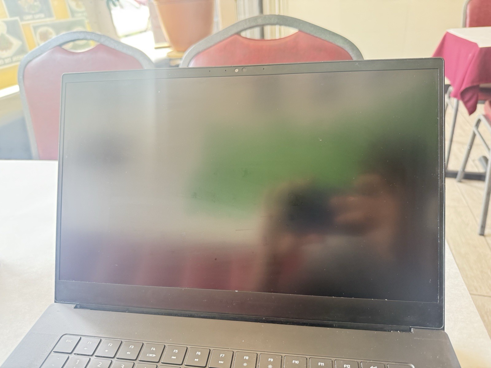 Razer Blade 15 Advanced 2022 I-7 12800h, RTX 3070 Ti, 16GB DDR5 Ram 1 TB ssd.