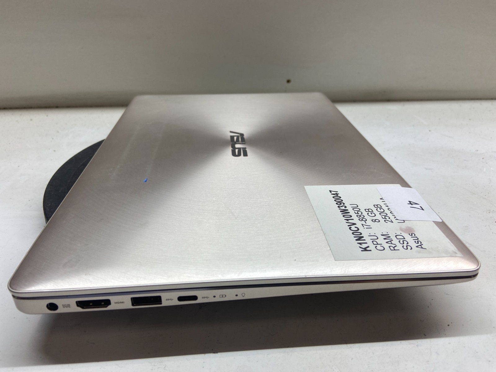 Asus Zenbook UX331U Intel Core i7-8550u 1.8GHz 8GB NO HDD