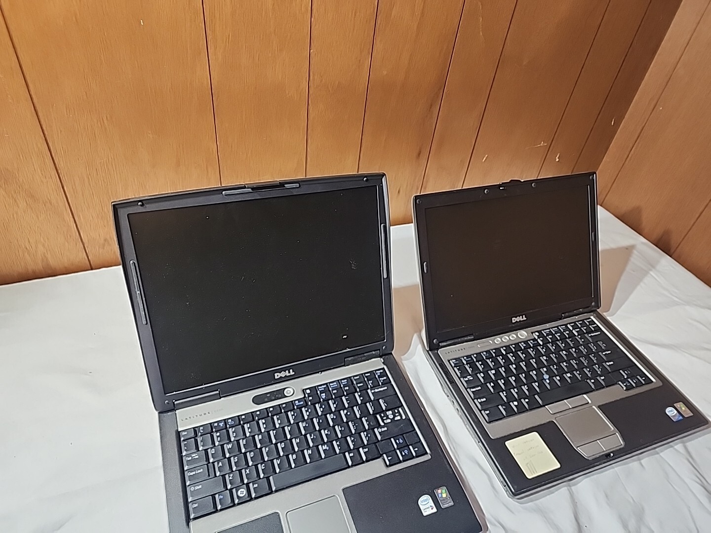 dell latitude d520 Amd D560 laptop And Batteries