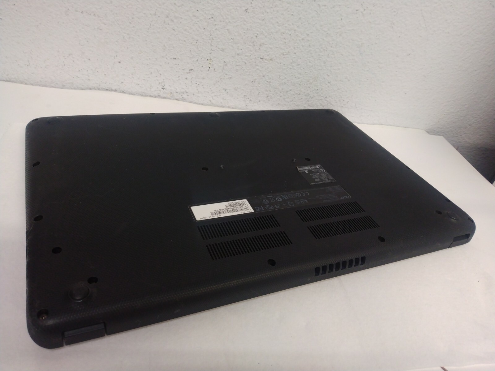Acer C910 Chromebook 15.6″ Intel Celeron 3205U 1.50GHz 4GB Ram 16GB SSD ChromeOs