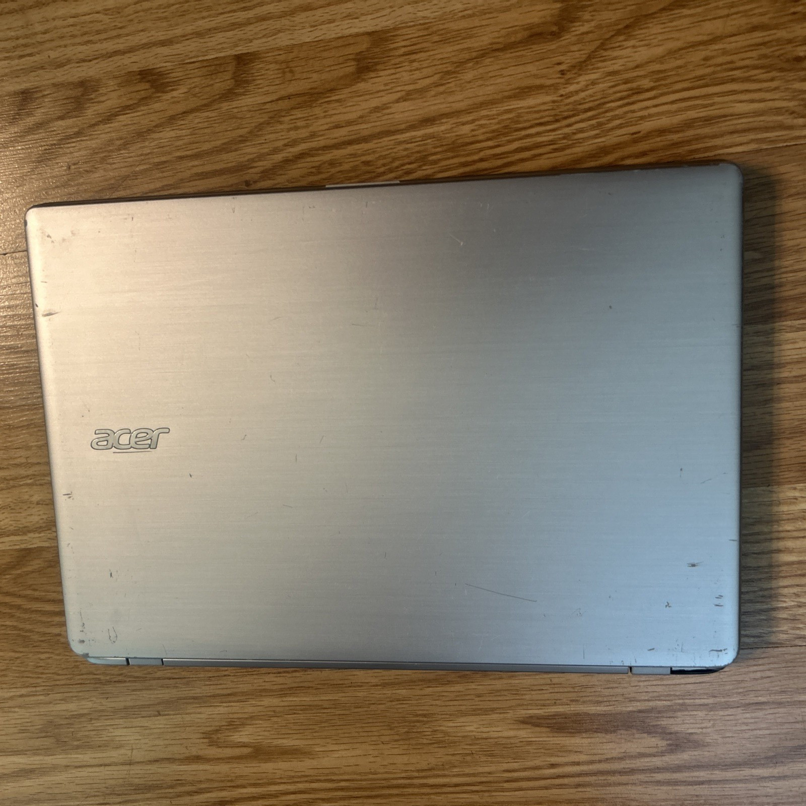 Acer Aspire V5 122p 0408 Laptop AMD Dual-Core A4-1250 4 GB Storage 11.6″ Read!!!