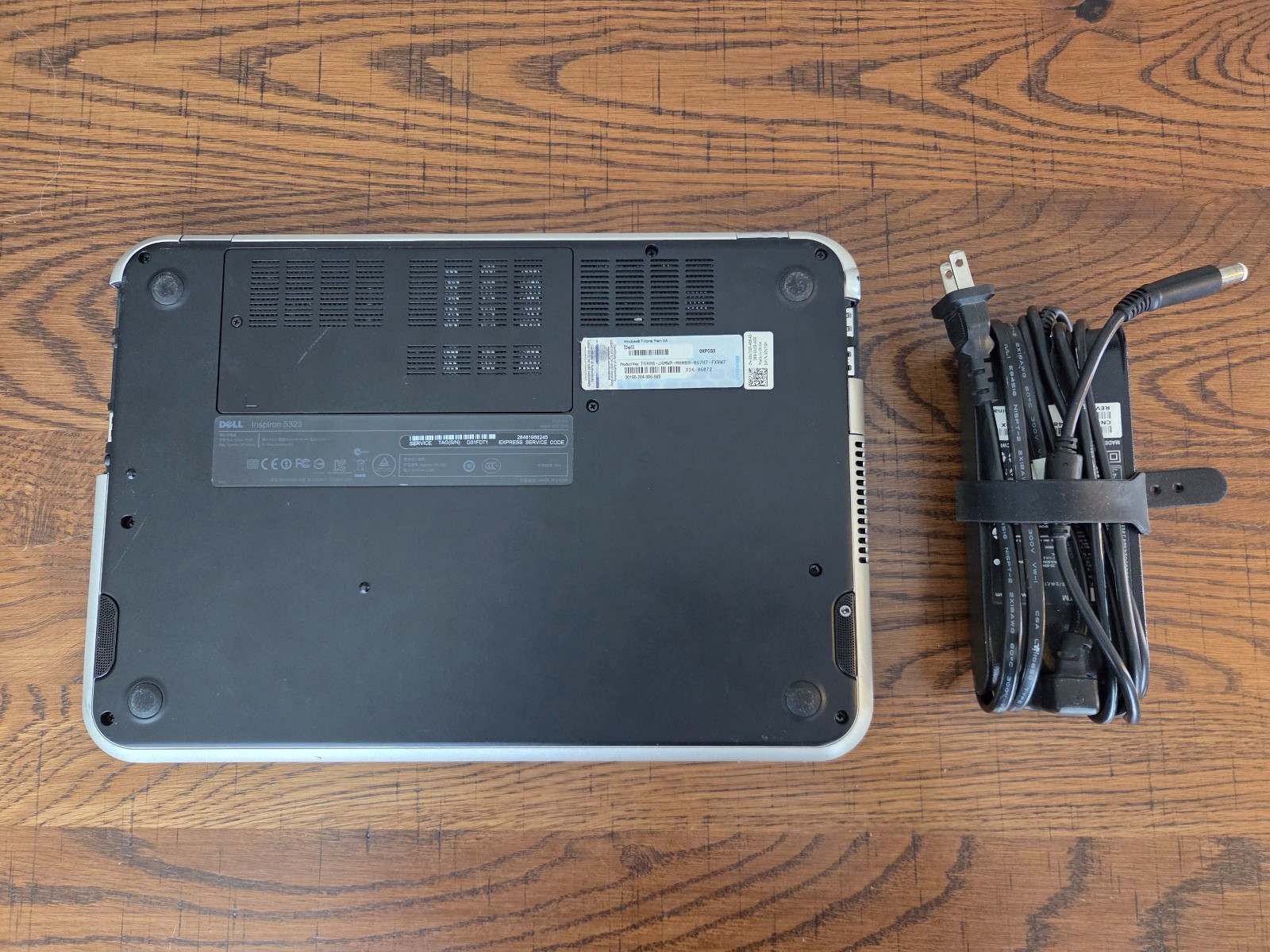 Dell Inspiron 5323 Intel Core i3-2367M 1.4 GHz 6 GB RAM 13″ 500 GB SATA HD Win7