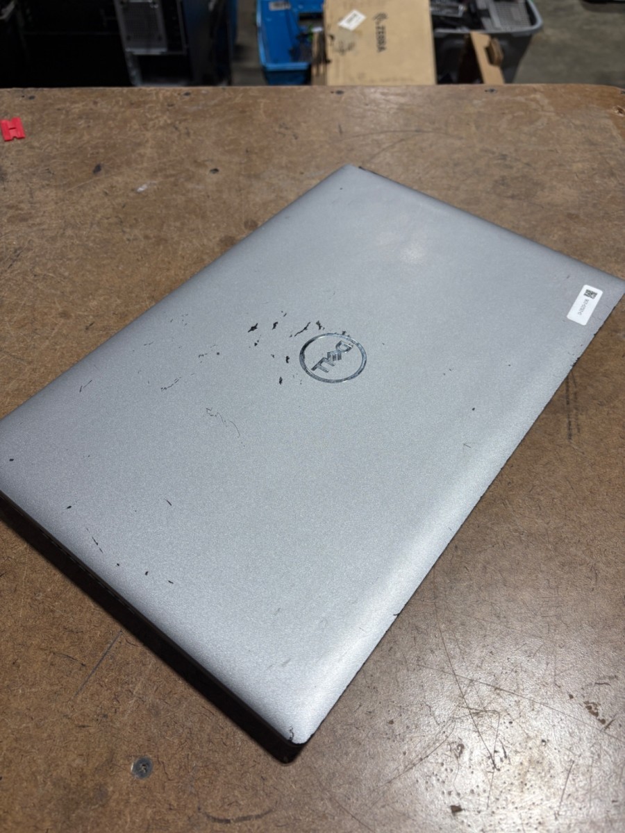 Dell Latitude 5520 15.6″ FHD i5-1145G7 16GB 256GB SSD No Charger/OS READ