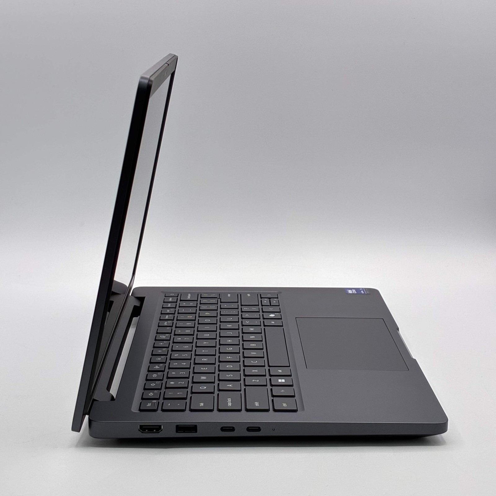 Dell Pro Max 14 Ultra 5 32GB 512GB MC14250 Black
