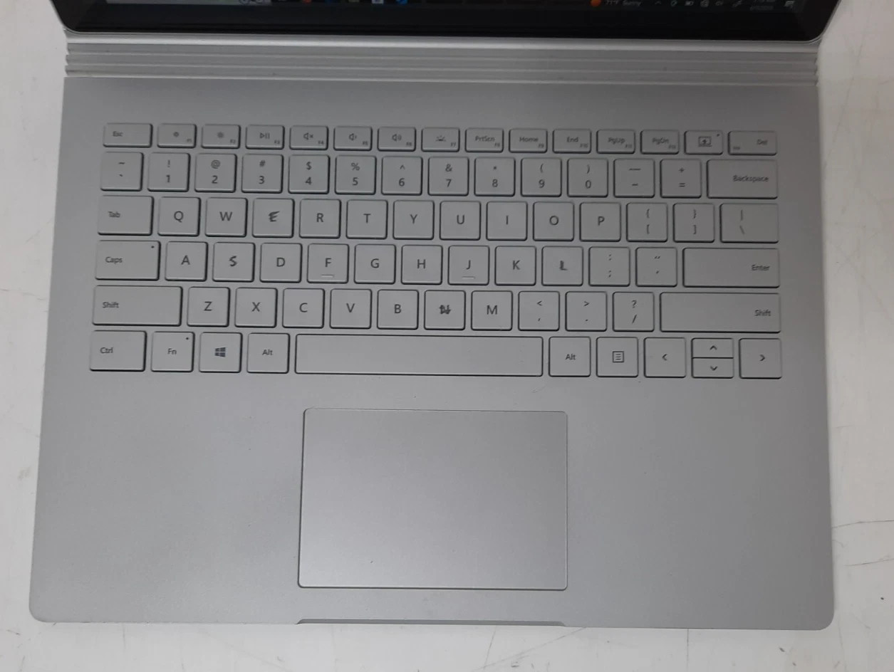Microsoft Surface Book 2 Intel Core i5-7300U 256GBSSD 8GBRAM Win10Pro