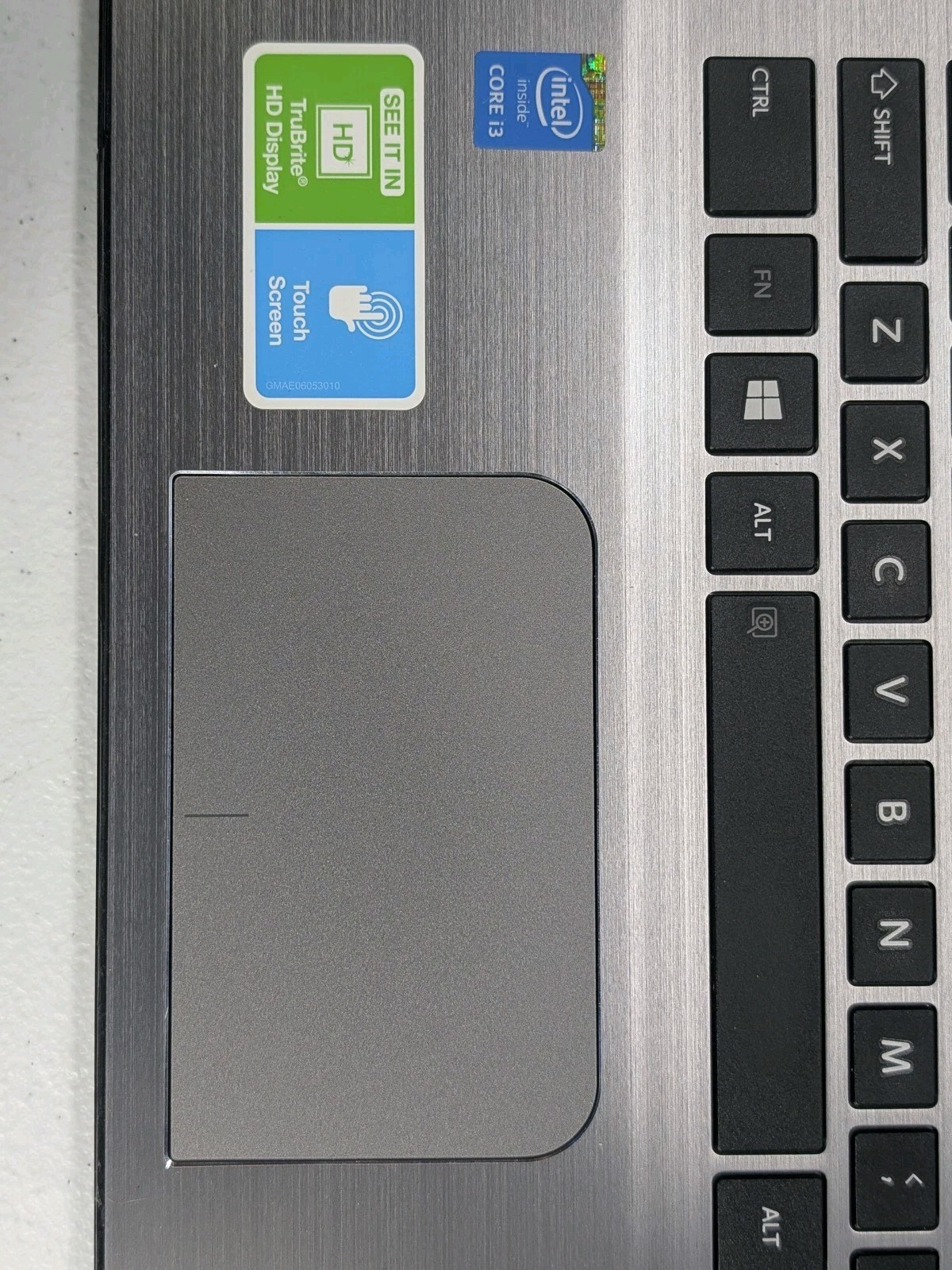 Collectable Toshiba Satellite E45W-C4200X 14in 500GB, 6GB RAM/ i3 5th Gn 2.1GHz
