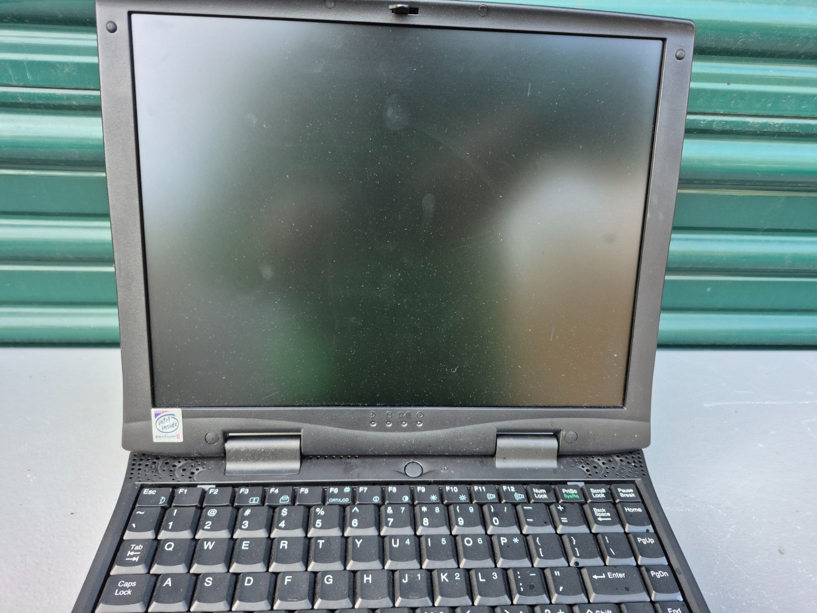 Vintage Kapok Laptop Notebook Model 1300M No Hard Drive Pentium II