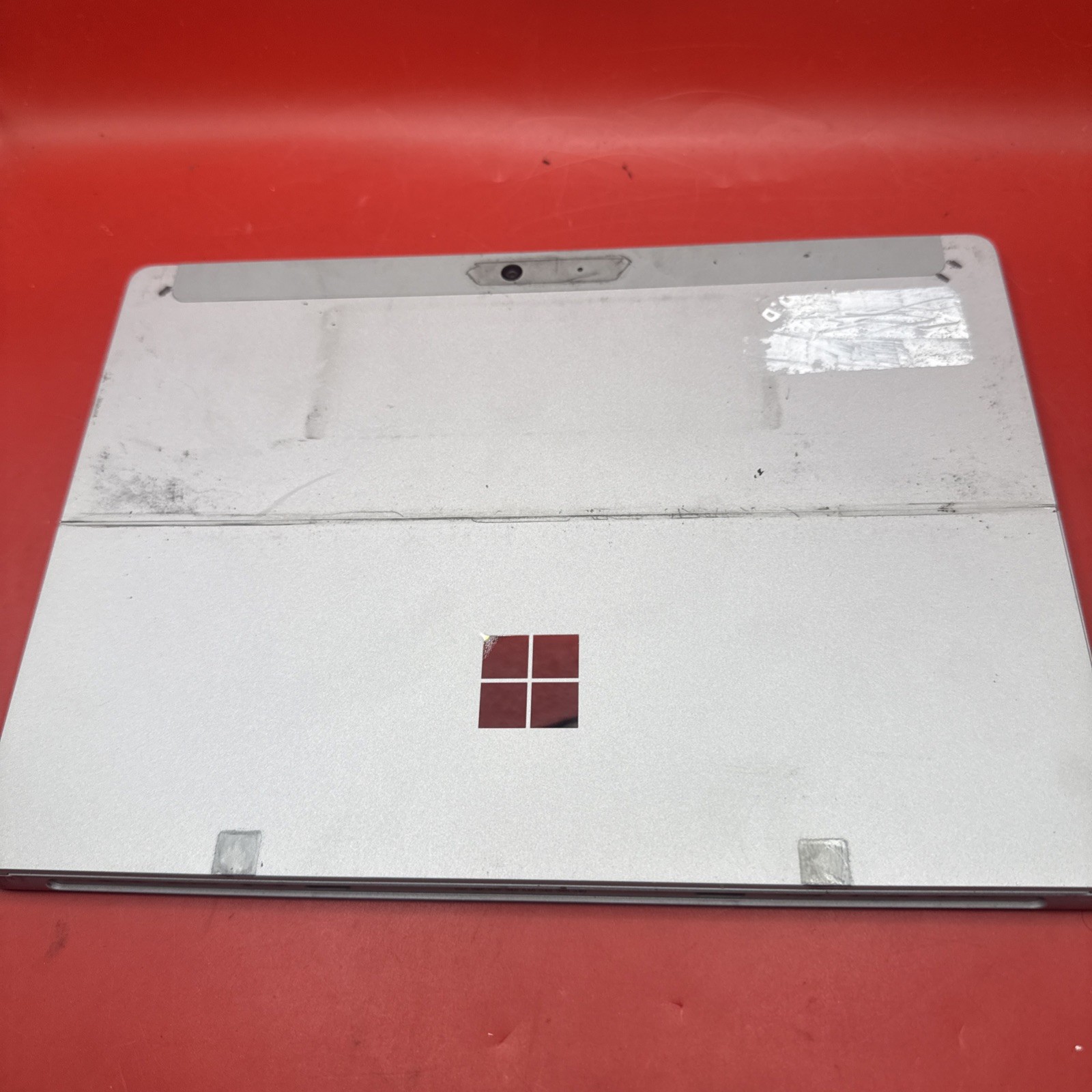 Lot Of 43 Microsoft 1926 Surface Go 2 10.5″ 1.70Ghz 8GB Ram 128GB FOR PARTS Only