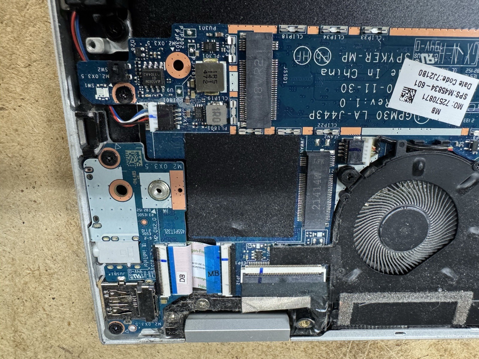 HP EliteBook X360 1030 G8 2-in-1 Core i7-1165G7 2.80GHz BAD FOR PARTS REPAIR