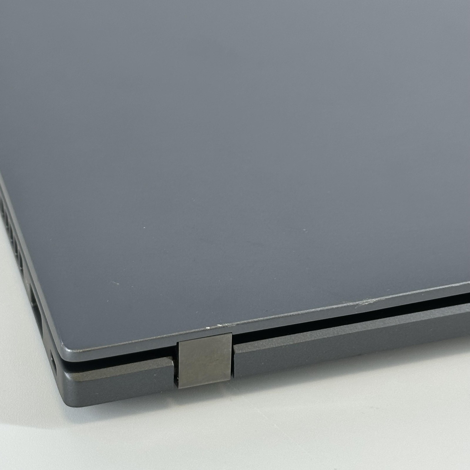 Lenovo ThinkPad T14 Gen 4 FHD+ TOUCH 1.7 GHz i7-1355U 32GB 512GB SSD – GOOD