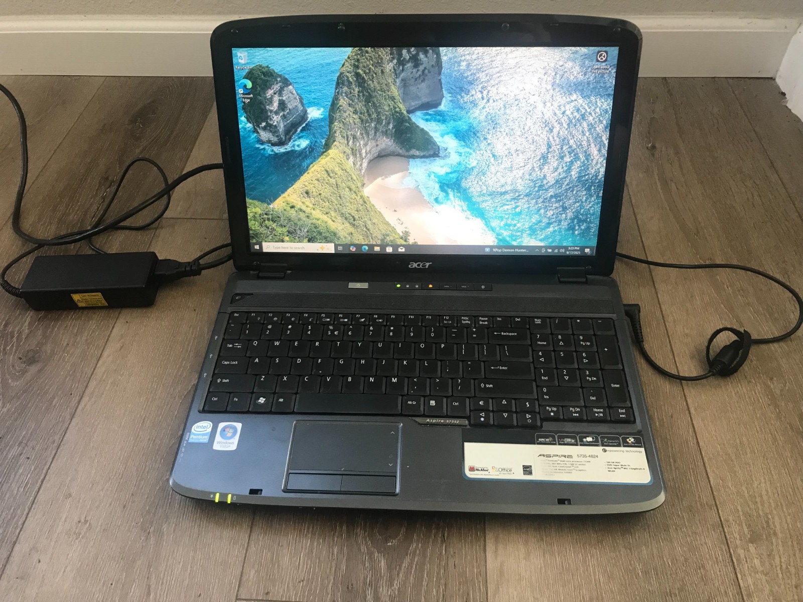 Acer Aspire 5735-4624 15.6″ Intel Pentium Dual T3200 2.00GHz 2GB RAM 160GB HDD