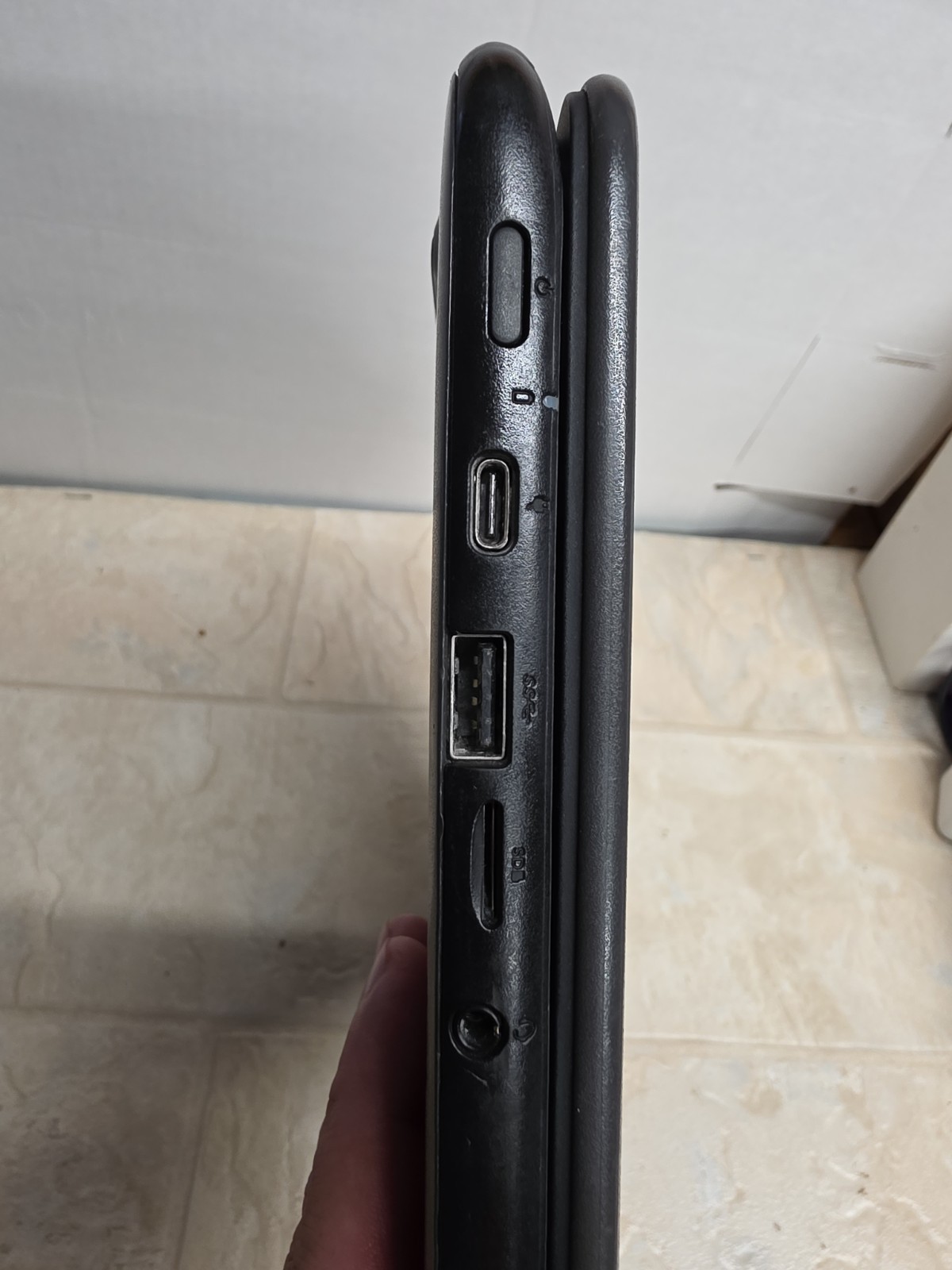 Dell Chromebook 3100 2-in-1 11.6″ Touchscreen Laptop 4GB/ 32GB WiFi Good Conditi