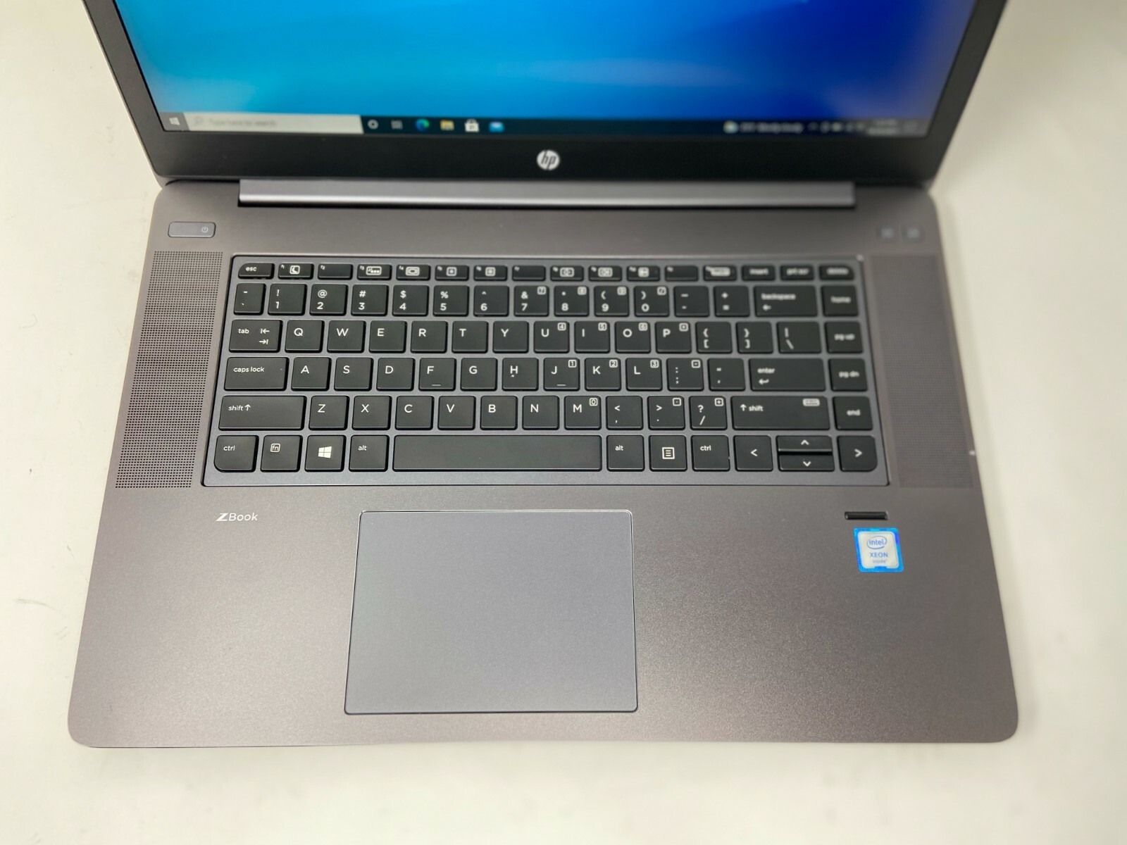HP ZBook Studio G3 Xeon E3-1505M 2.8GHz 32GB 512GB SSD Wn10 M1000M Gaming Laptop
