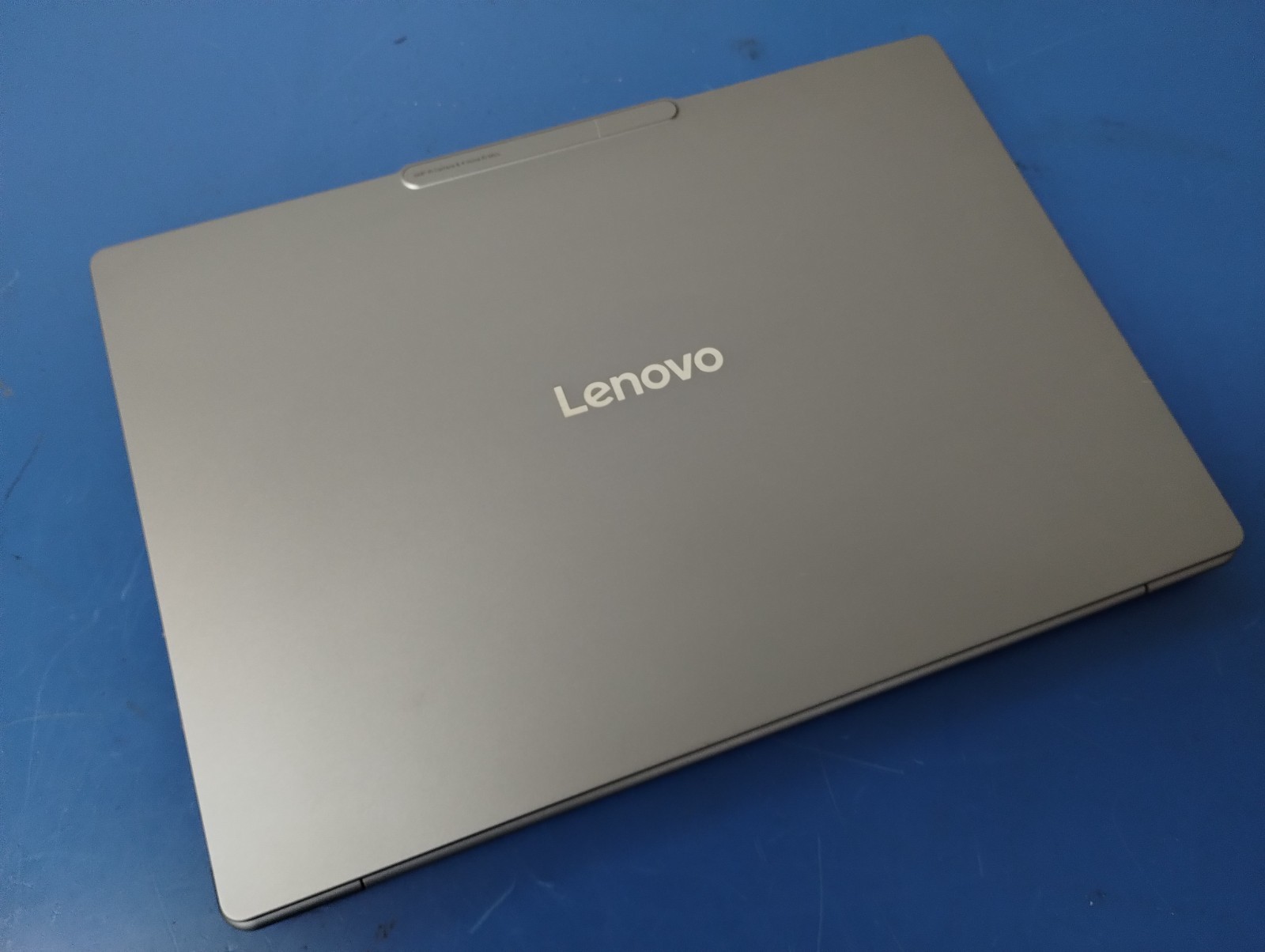 Lenovo Slim 7 14ILL10, Intel Core Ultra 7, 2.20 GHz, 32 GB RAM, 1 TB NVMe